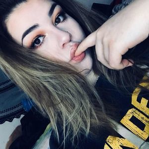 Meet your Posher, Makayla